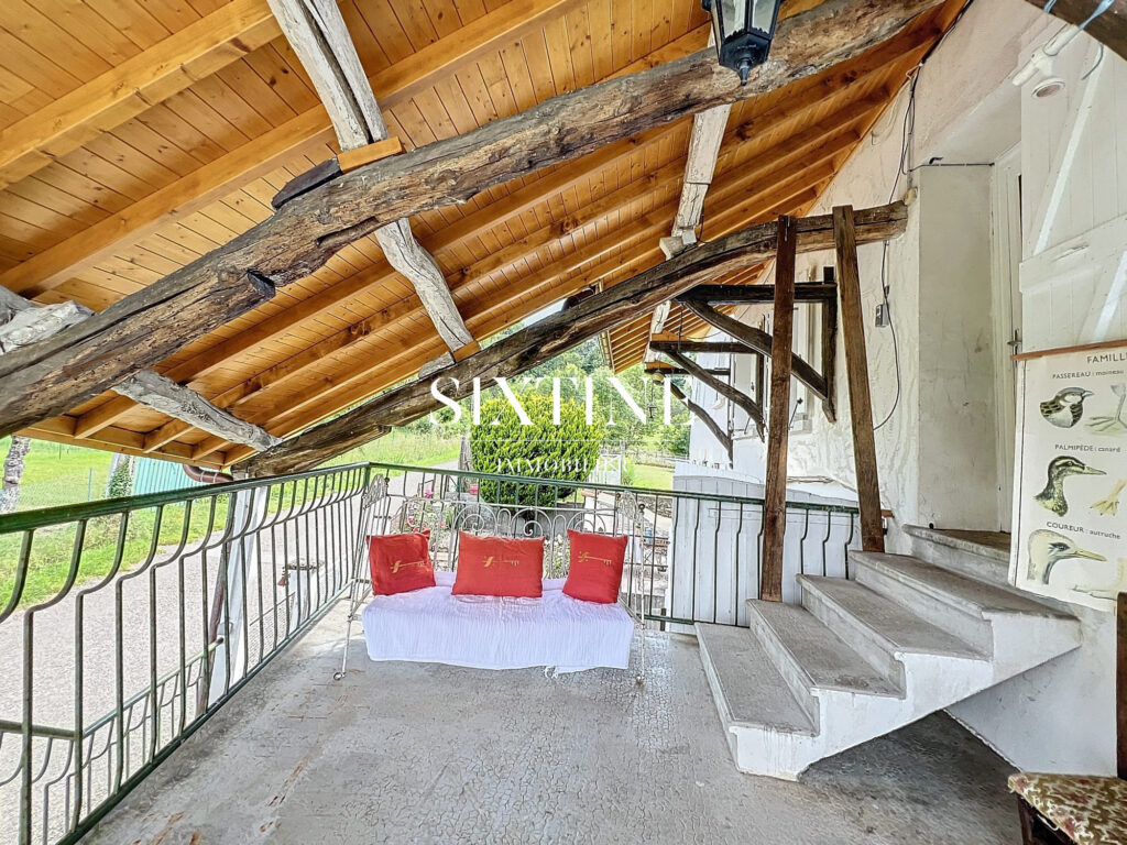 Grande maison familiale proche de Bourgoin – 11 pièces – 8 chambres – 247.00 m²