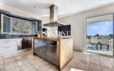 VUE INCROYABLE POUR CETTE MAISON LUMINEUSE – 8 pièces – 5 chambres – 235.00 m²