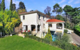 VUE INCROYABLE POUR CETTE MAISON LUMINEUSE – 8 pièces – 5 chambres – 235.00 m²