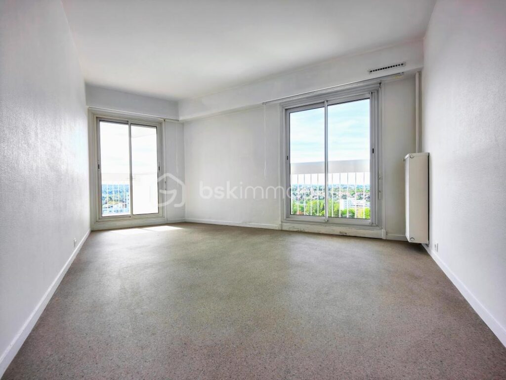Bel appartement 3 chambres av 2 grands balcon cave 2 pl parking – 5 pièces – 3 chambres – 96 m²