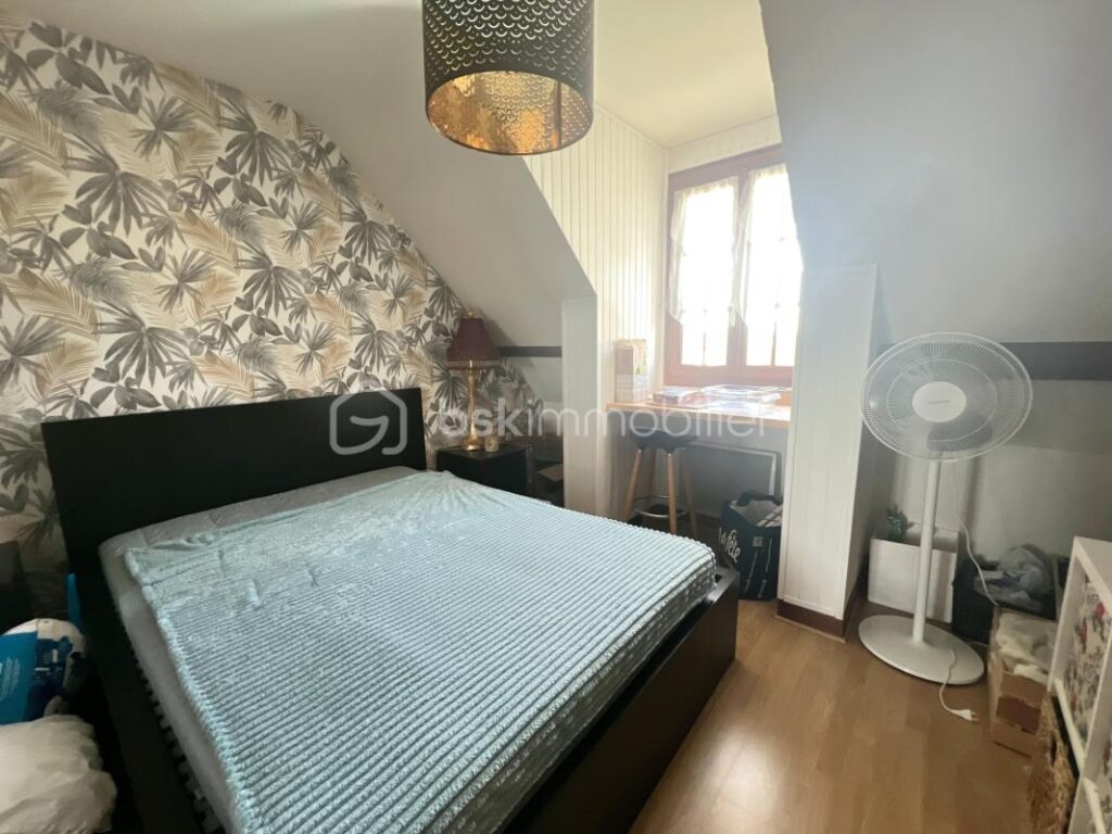 Maison familiale 129 m² – Longjumeau (proche Ballainvilliers et Morangis) – avec piscine – 6 pièces – 4 chambres – 129 m²