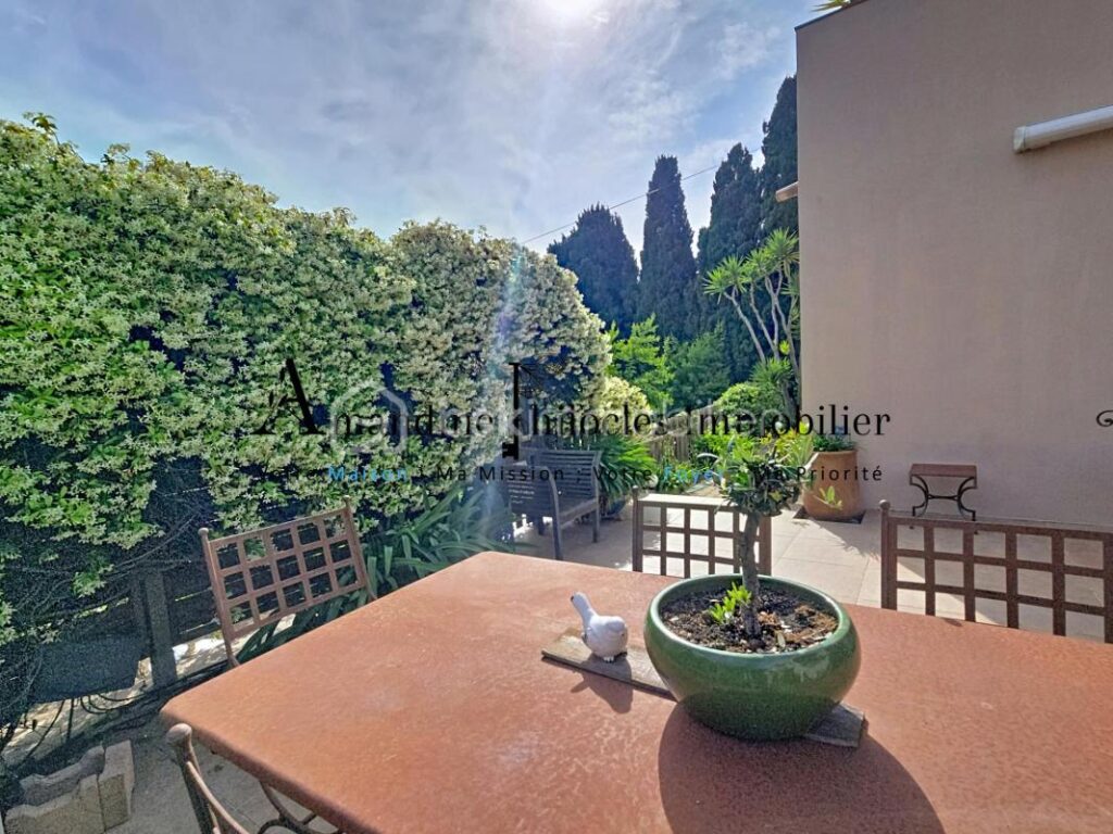 Villa familiale coup de coeur aux accents de vacances !! – 4 pièces – 4 chambres – 137 m²