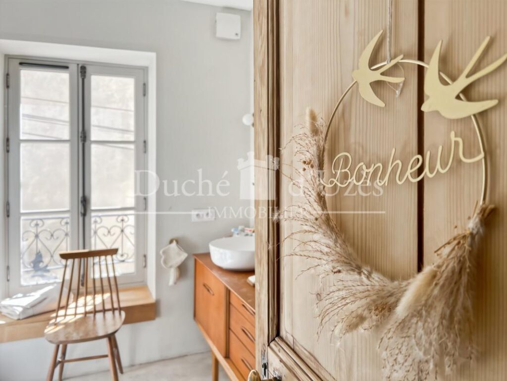 Maison – 5 pièces – 4 chambres – 131 m²