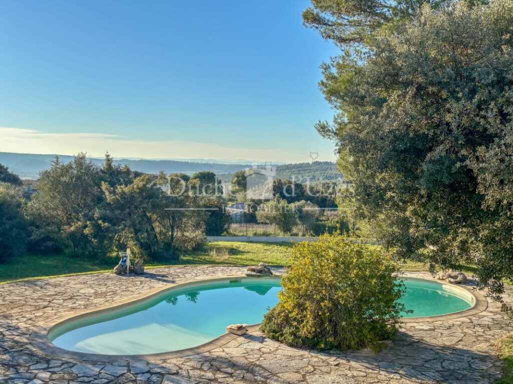 Villa – 5 pièces – 4 chambres – 156 m²