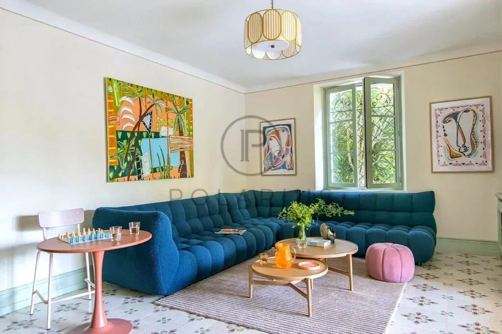 瓦尔省耶尔市八卧豪华别墅出租 – 8 pièces – 8 chambres – 16 voyageurs – 450 m²