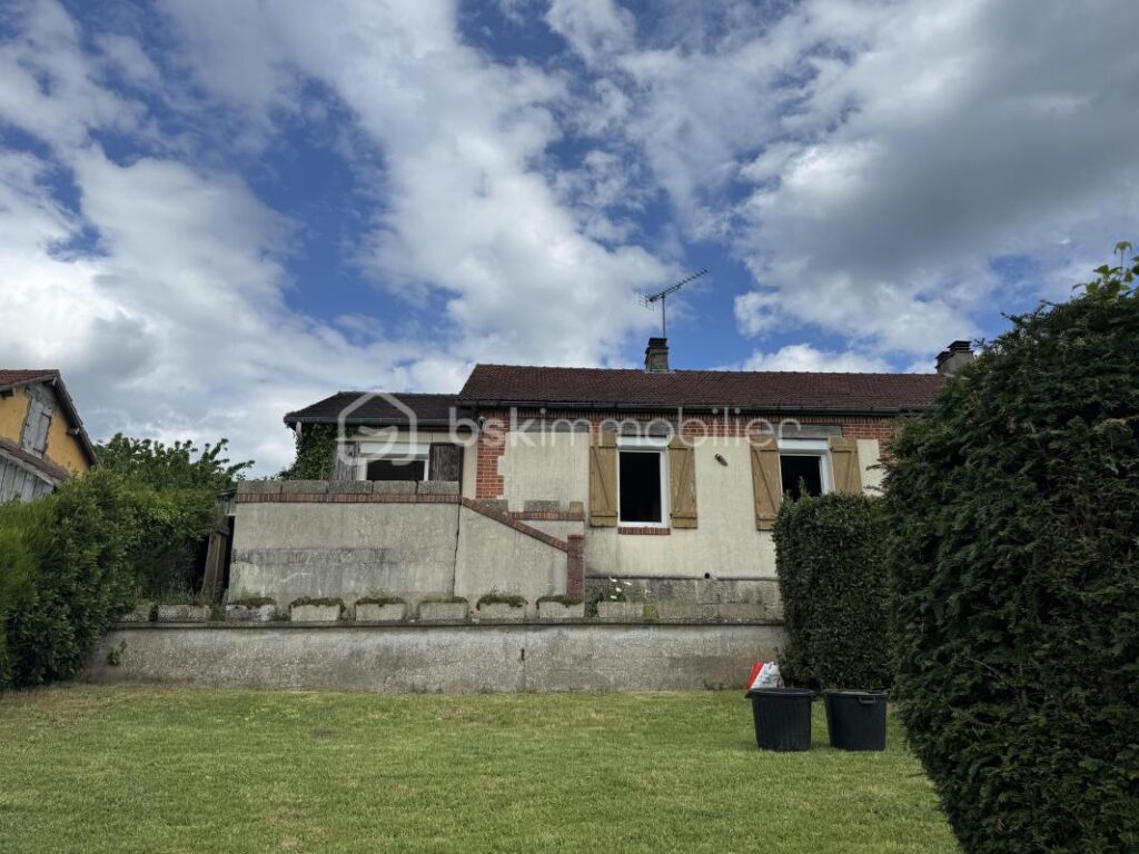Découvrez le charme authentique d&rsquo;une maison des années 20 ! – 4 pièces – 2 chambres – 61 m²