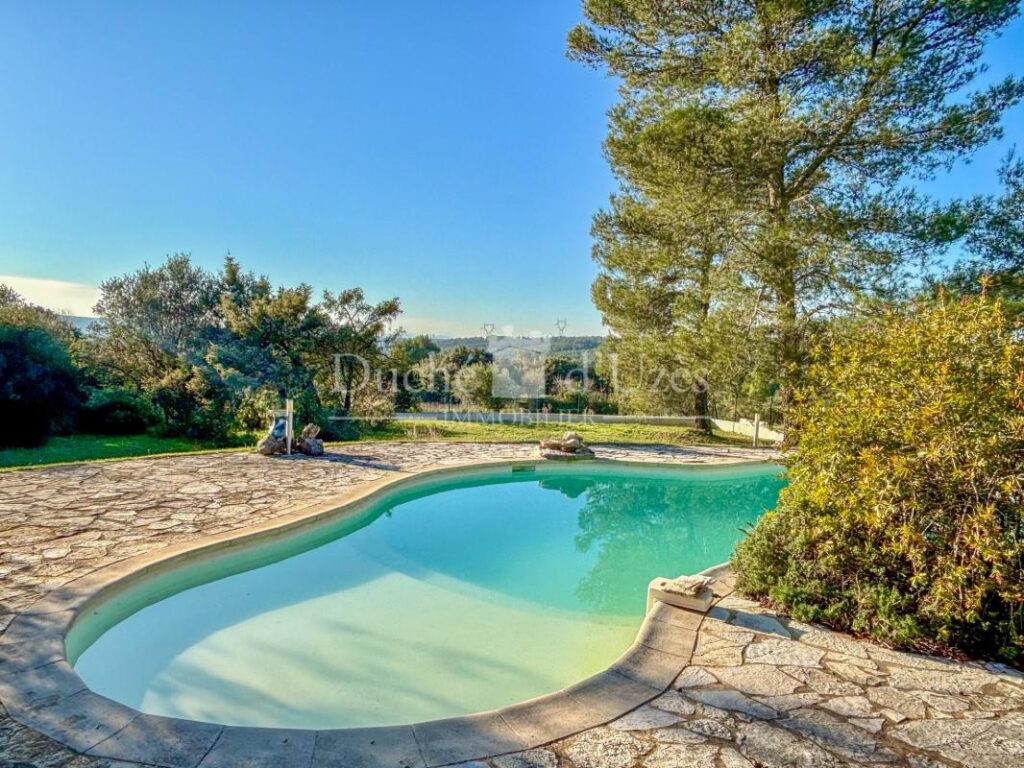 Villa – 5 pièces – 4 chambres – 156 m²