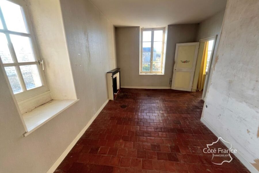 Maison à vendre à Molesmes