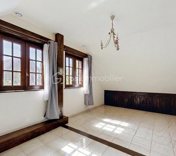 Maison à vendre à Talus saint prix