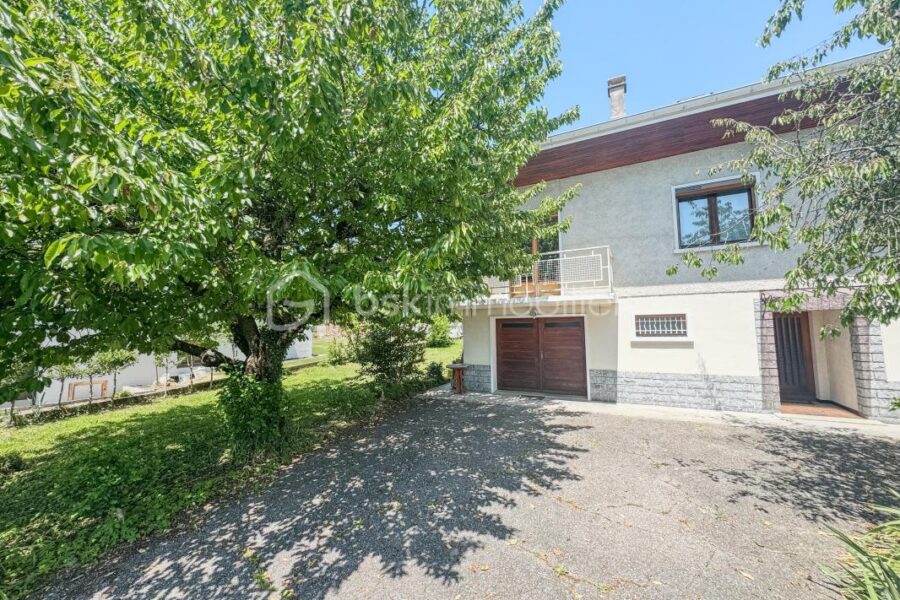 Maison à vendre à Entrelacs