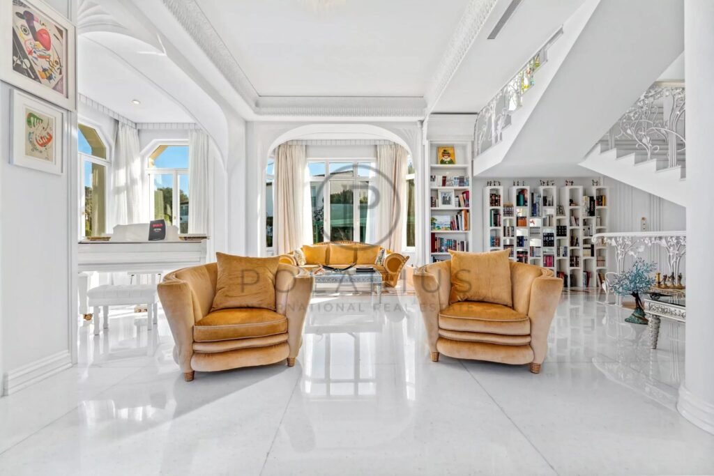 Domaine d’exception à vendre au Cap d’Antibes – Château du Cap – 15 pièces – 11 chambres – 1000 m²