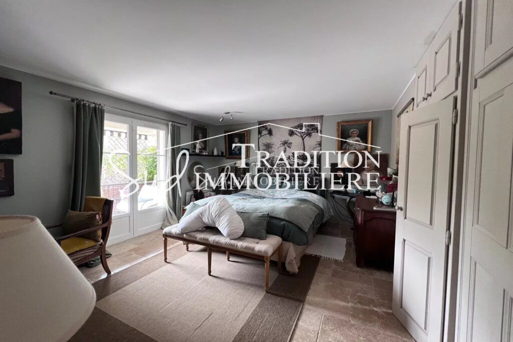 vente maison 8 Pièce(s) – 8 pièces – NR chambres – 191.00 m²