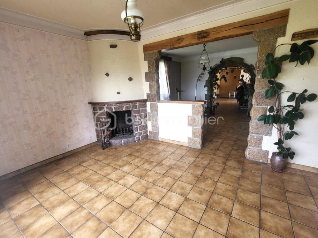 ✨ Et si votre prochain coup de cœur se trouvait ici… aux Biards (50540) ? ✨ – 3 pièces – 2 chambres – 100 m²
