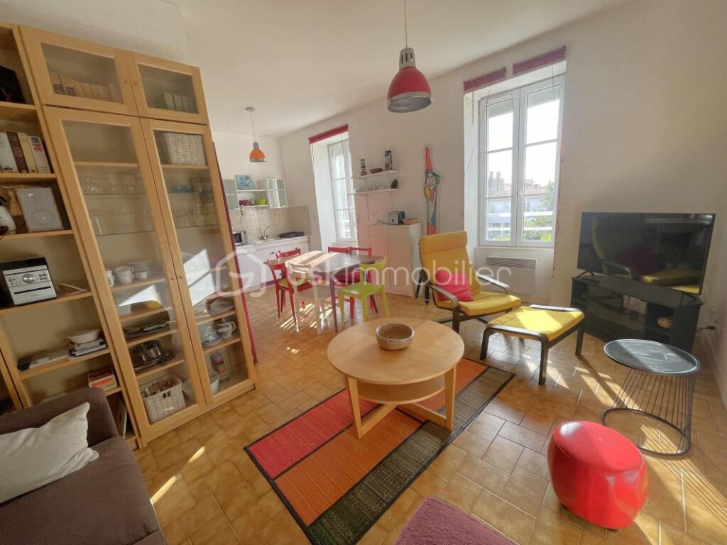 🌊 PIED-À-TERRE AUX SABLES-D’OLONNE – 3 PIÈCES LUMINEUX 🌿 – 3 pièces – 2 chambres – 72 m²