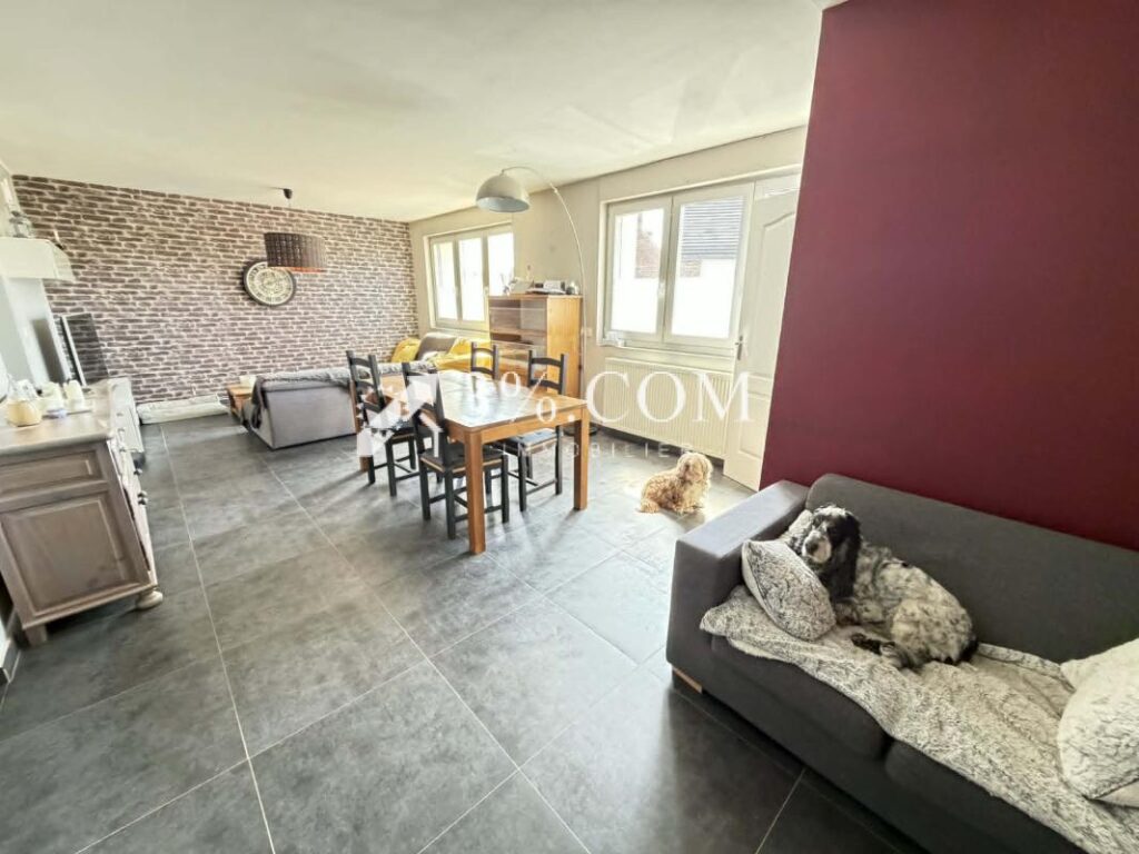 MAISON INDIVIDUELLE AU CALME 150 m2-4 CH sous sol complet ET – 6 pièces – 4 chambres – 135 m²
