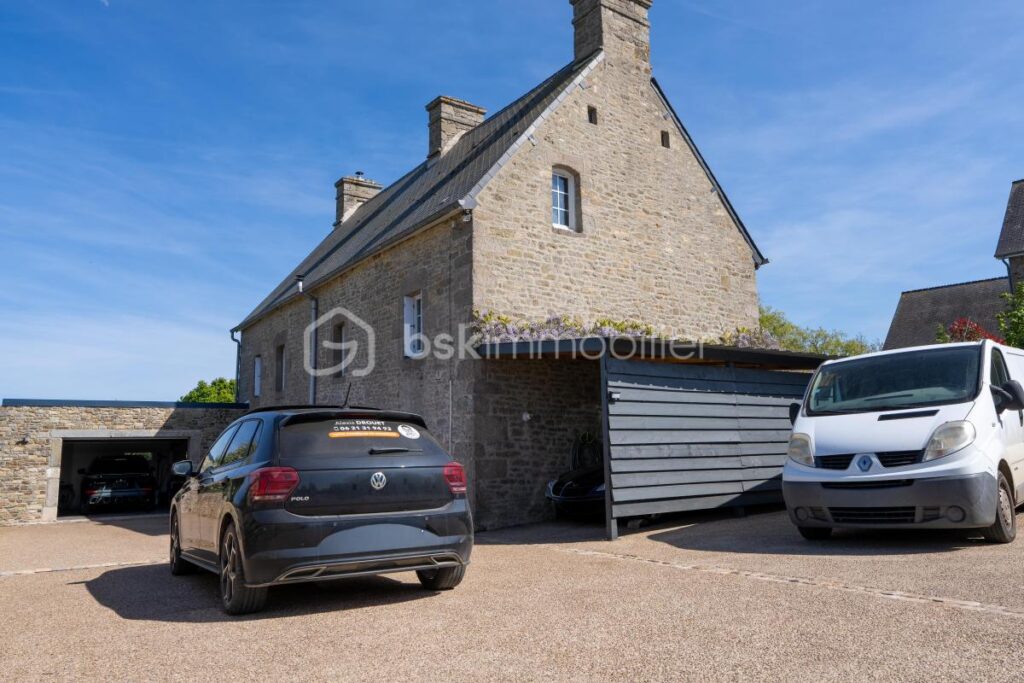 Votre havre de paix rural en pierre au cœur de Valcanville – 6 pièces – 3 chambres – 157 m²