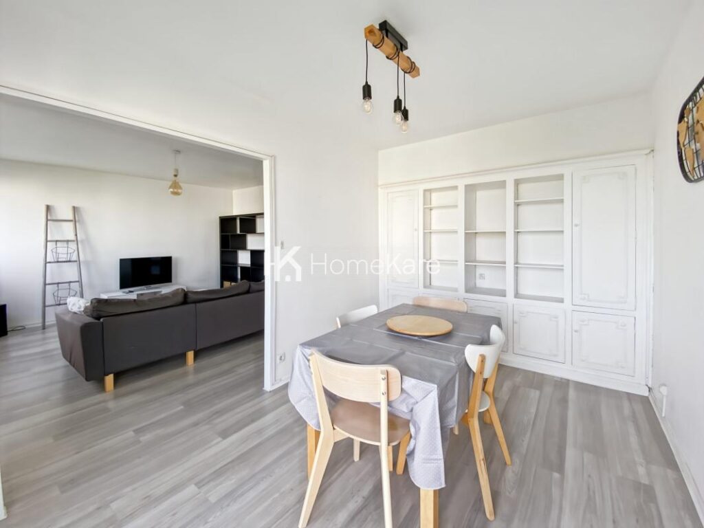 LUMINEUX DANS UN ECRIN DE VERDURE – 4 pièces – 2 chambres – 66 m²