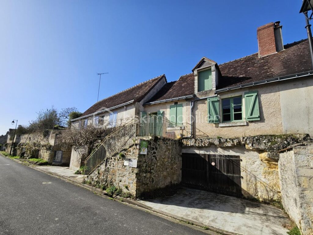 Charme et tranquillité – 10 min de Ligueil – 5 pièces – 1 chambre – 86 m²