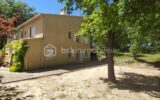 Maison 230 m² 3 appartements , 1 T4, 1 T2, 1 studio sur 3500 m² de terrain – 8 pièces – 5 chambres – 250 m²