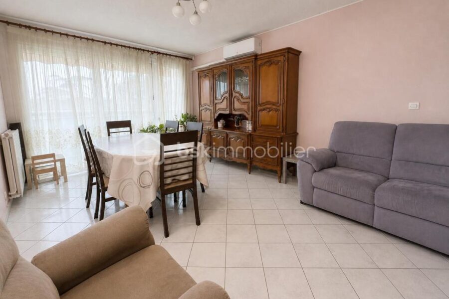 Appartement à vendre à Saint symphorien d ozon — Vue parc — photo 3