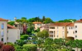 MOUANS-SARTOUX – APPARTEMENT 3 PCES – 62M² – PARKING – CALME – 5 MIN DU CENTRE A PIED – 3 pièces – 2 chambres – 62 m²