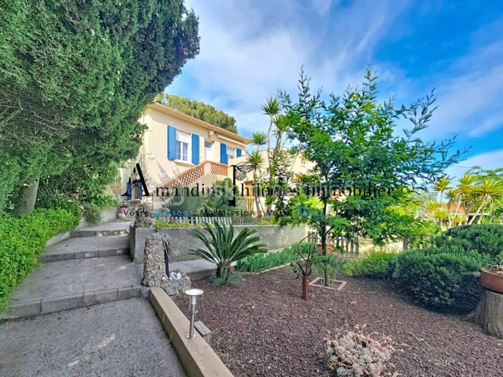 Villa familiale coup de coeur aux accents de vacances !! – 4 pièces – 4 chambres – 137 m²