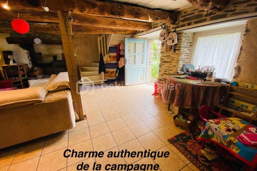 Maison à vendre à Loyat