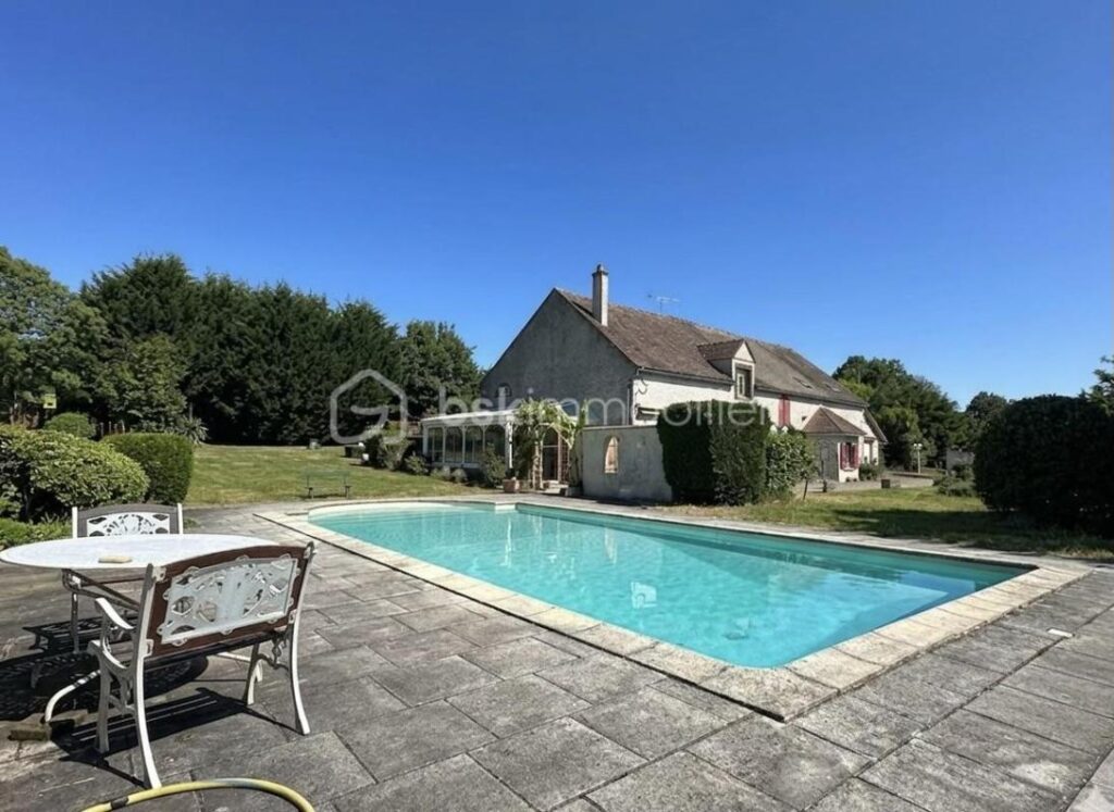 Maison de caractère – 8 pièces – 7 chambres – 250 m²
