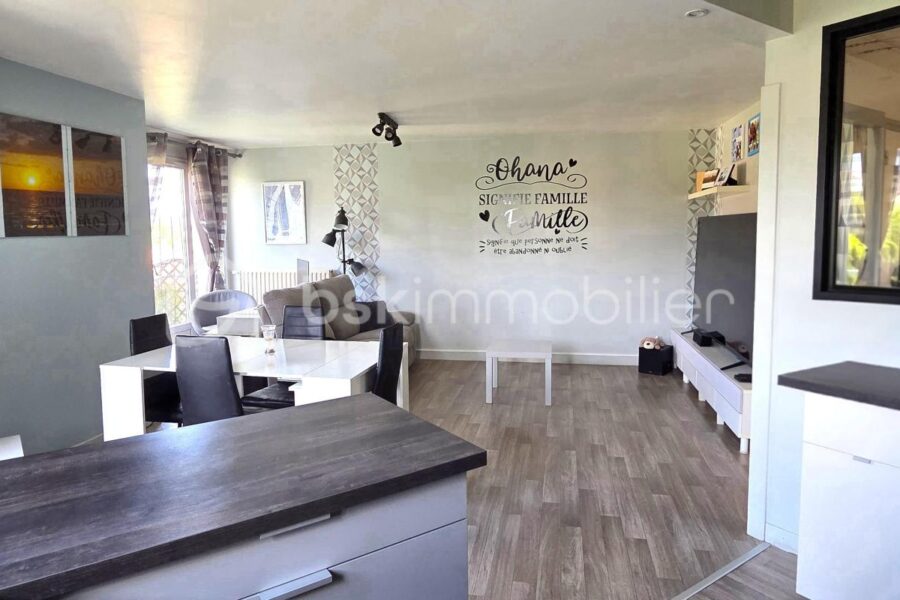 Appartement à vendre à Pontault combault — Vue sur la ville — photo 3