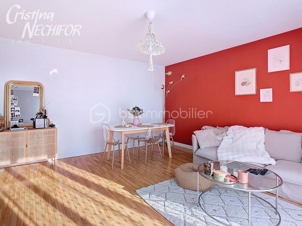 Superbe F3 au Dernier étage avec Balcon, 2 places de Parking et Cave – Quartier du Parc des Frênes – 3 pièces – 2 chambres – 62 m²