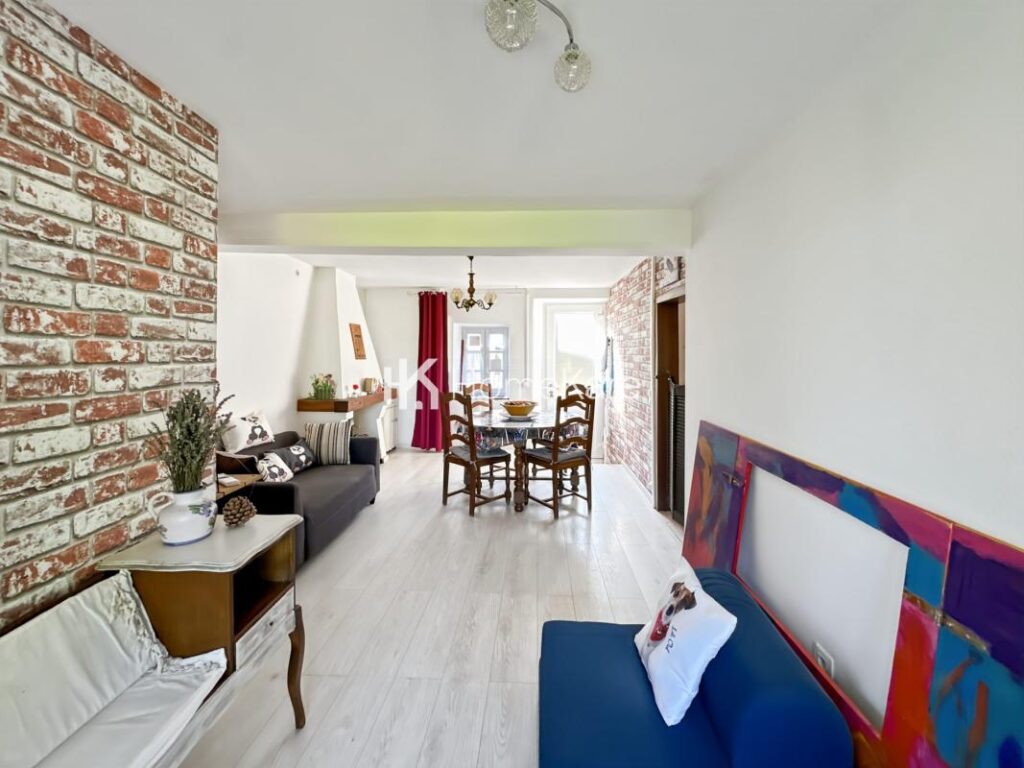 JOLIE MAISON DE VILLAGE AU CALME – 5 pièces – 4 chambres – 90 m²