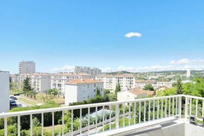 Appartement de type 2 – 55m² en dernier étage + terrasse + parking – 2 pièces – 1 chambre – 55 m²