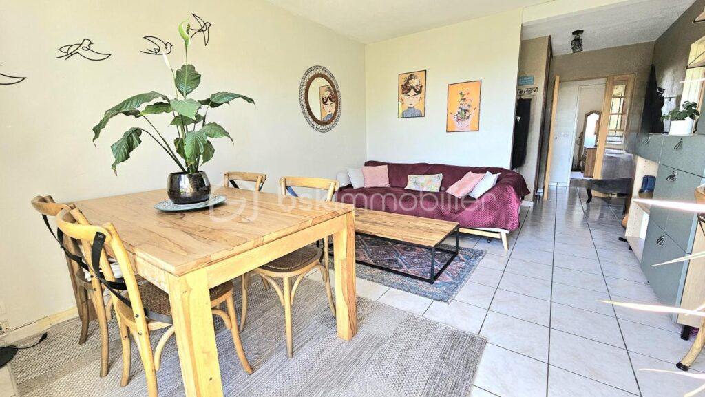BEAU F4 DE 73M² RESIDENCE CHANTECLAIR 1 – 4 pièces – 3 chambres – 73 m²