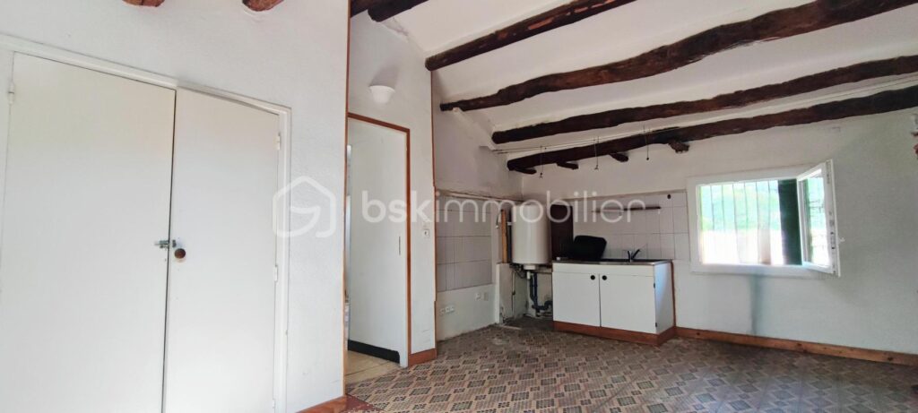 Appartement Lodève dernier étage – 3 pièces – 2 chambres – 66 m²