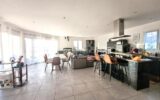 Plain-pied lumineux avec vue dégagée – laissez-vous séduire – 6 pièces – 3 chambres – 116 m²