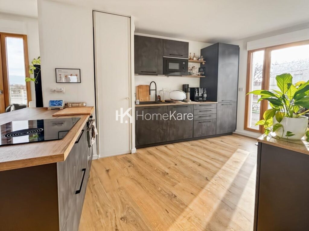 RARE SUR LE SECTEUR: VOUS N&rsquo;AVEZ PLUS QU&rsquo;A POSER LES VALISES ! – 4 pièces – 3 chambres – 90 m²