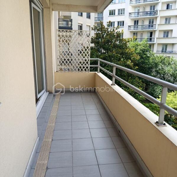 Appartement à vendre à Issy les moulineaux — Vue parc — photo 3