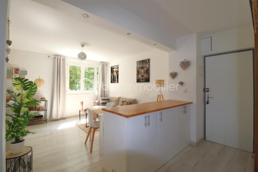 Appartement à vendre à Saint germain les arpajon
