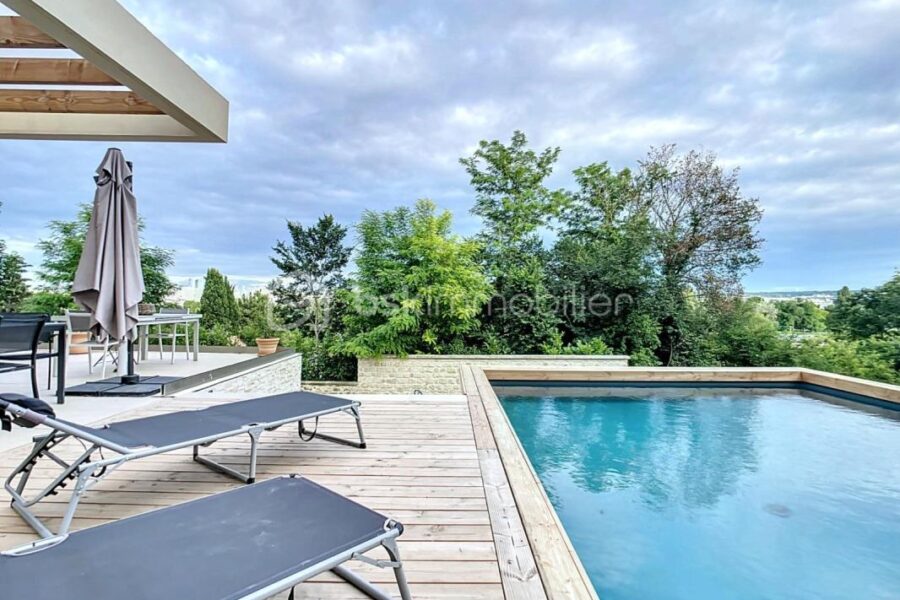 Maison à vendre à Carrieres sur seine