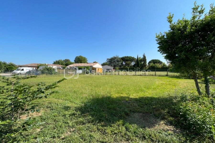 Terrain à vendre à Coufouleux
