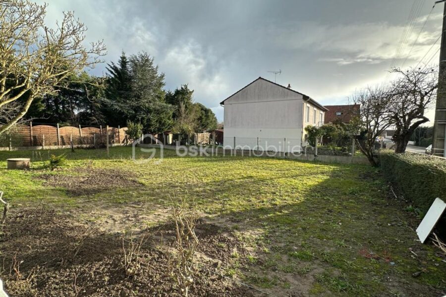 Terrain à vendre à Fleury les aubrais