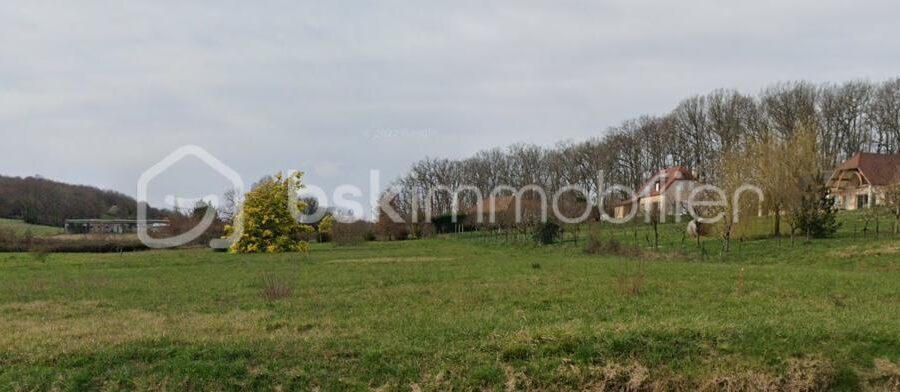 Terrain à vendre à Corbere aberes