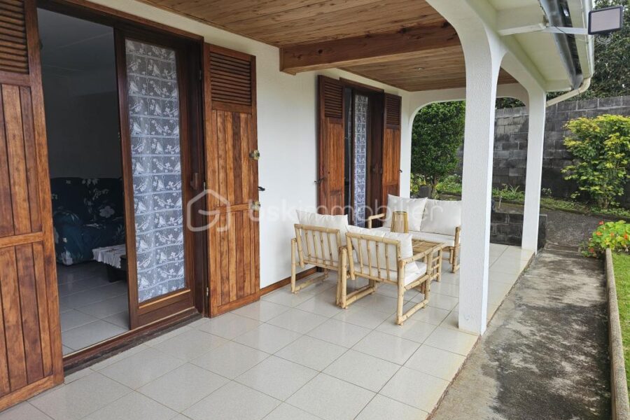 Maison à vendre à Sainte suzanne