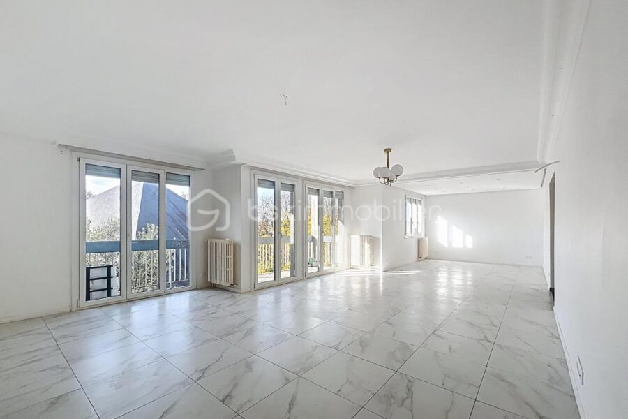 Appartement à vendre à L hay les roses