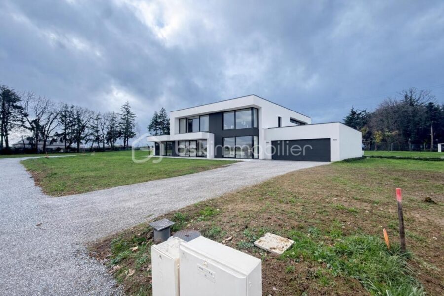 Terrain à vendre à Neant sur yvel