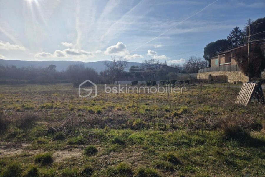Terrain à vendre à Cereste