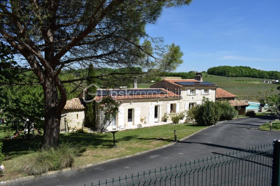 Maison à vendre à Villegouge