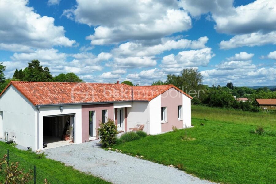 Maison à vendre à Saint-Bonnet-Briance — Vue nature — photo 2