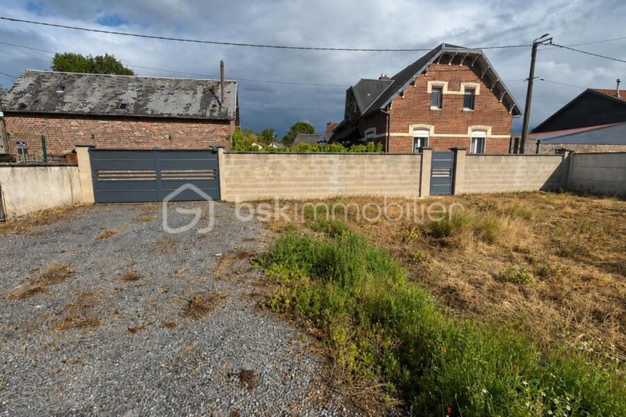 Terrain à vendre à Moy de l aisne