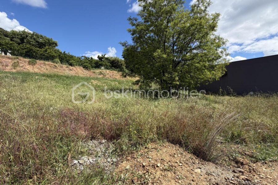 Terrain à vendre à Savasse